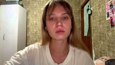 DonyaEnglert live cam on Cam4