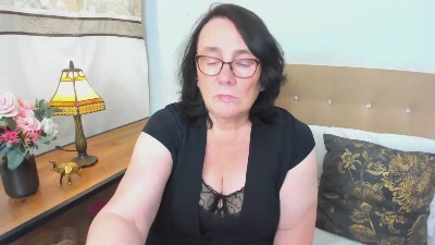 DorisSun live cam on Cam4