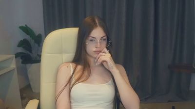 DorrisBegolli live cam on Cam4