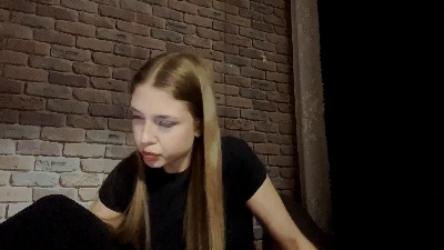 DorthaHerder live cam on Cam4