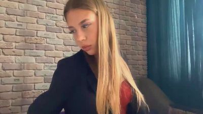 DorthaHerder live cam on Cam4