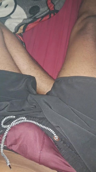 Dot085 live cam on Cam4