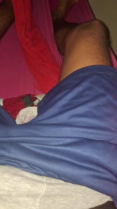 Dot085 live cam on Cam4