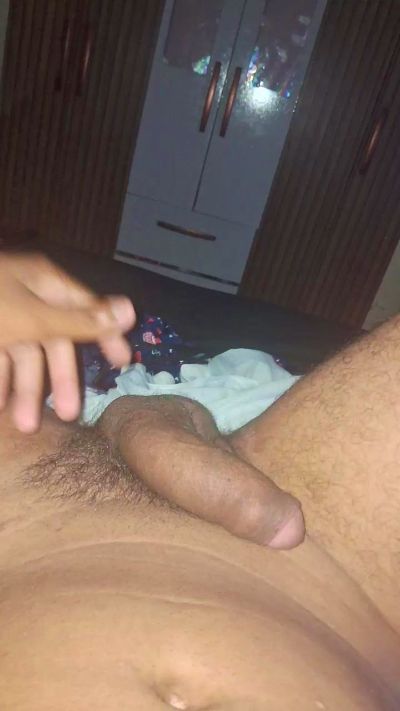 Dot085 live cam on Cam4