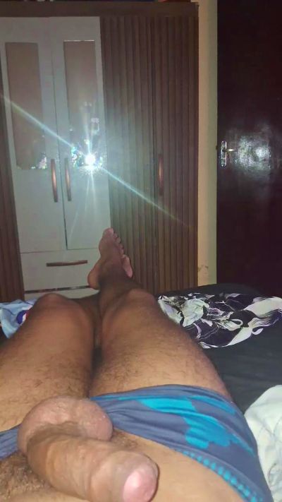 Dot085 live cam on Cam4