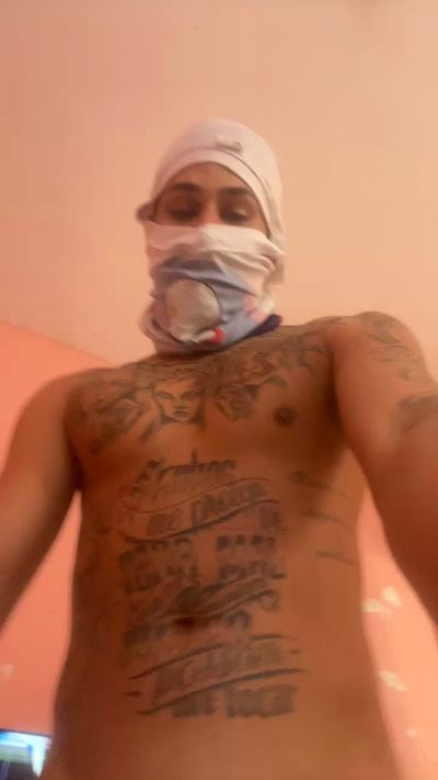 Dot22cmCarioca live cam on Cam4