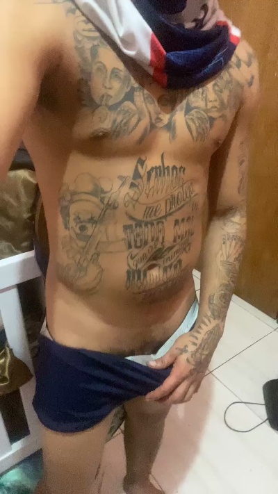 Dot22cmCarioca live cam on Cam4