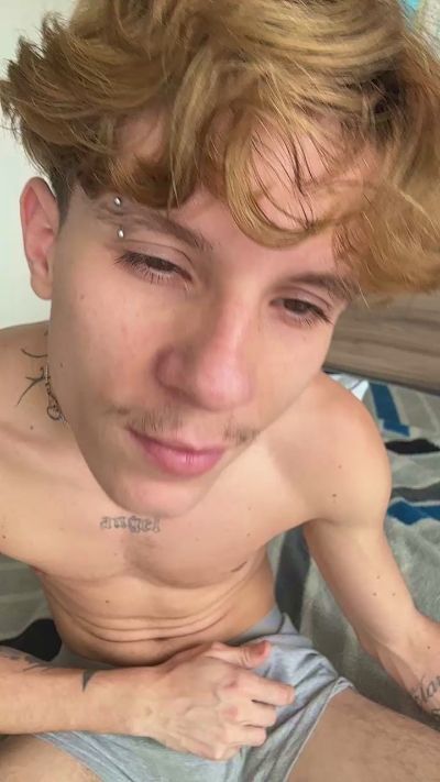 DotadoBR live cam on Cam4