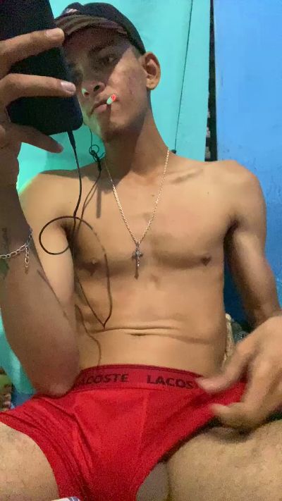 Dotadonovin19cm live cam on Cam4