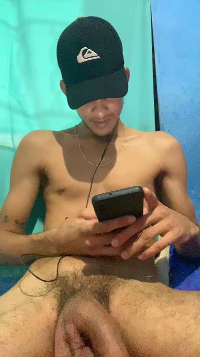 Dotadonovin19cm live cam on Cam4