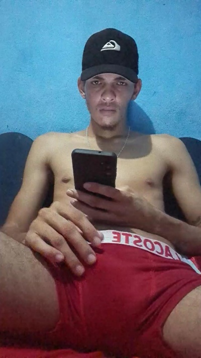 Dotadonovin19cm live cam on Cam4