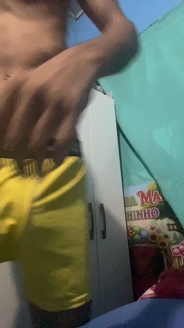 Dotadonovin19cm live cam on Cam4