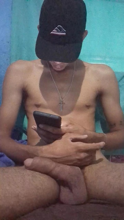 Dotadonovin19cm live cam on Cam4