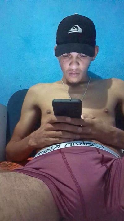 Dotadonovin19cm live cam on Cam4