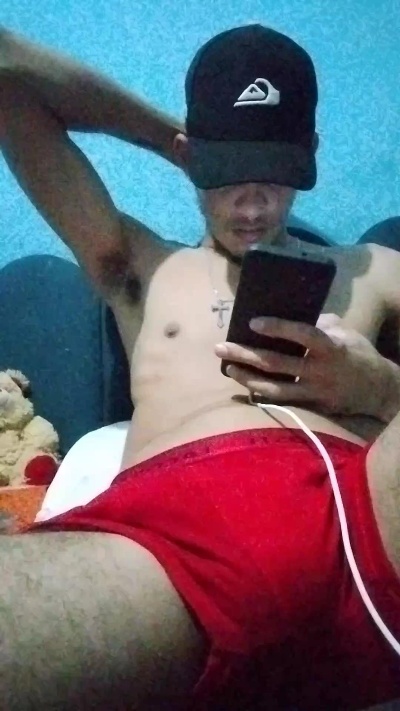 Dotadonovin19cm live cam on Cam4