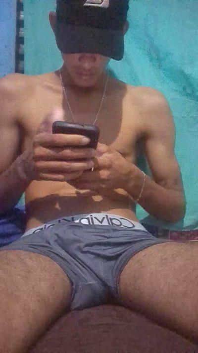 Dotadonovin19cm live cam on Cam4