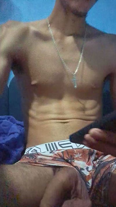 Dotadonovin19cm live cam on Cam4