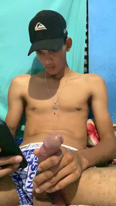 Dotadonovin19cm live cam on Cam4