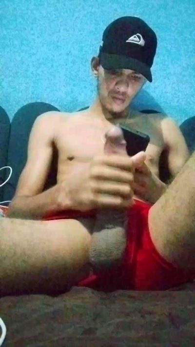 Dotadonovin19cm live cam on Cam4