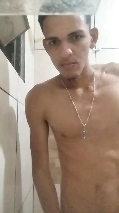 Dotadonovin19cm live cam on Cam4