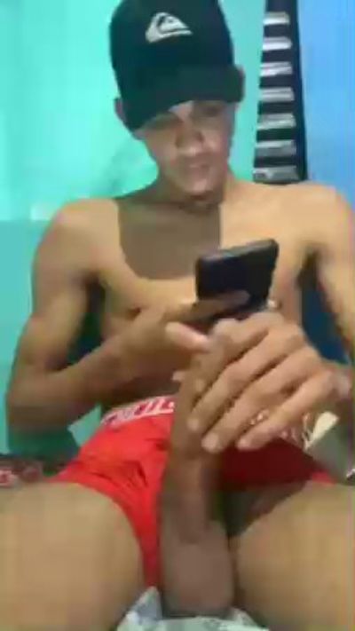 Dotadonovin19cm live cam on Cam4