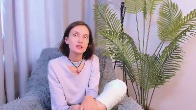 Profile and Statistics for DottyRevels on Cam4
