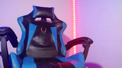Doubleshot21 live cam on Cam4
