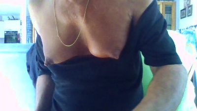 Doucia1 live cam on Cam4