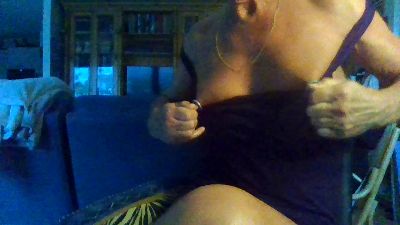Doucia1 live cam on Cam4