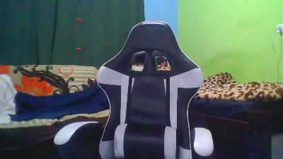 Dove live cam on Cam4