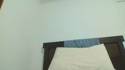 Dozzy26 live cam on Cam4