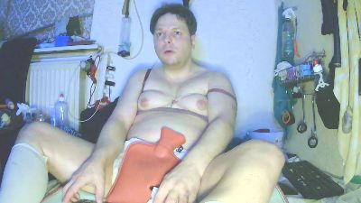 DrHuelsentrieb live cam on Cam4