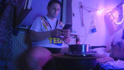 DrHuelsentrieb live cam on Cam4