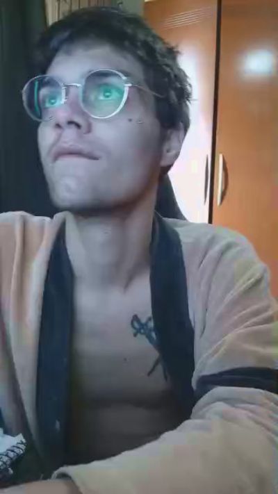 DracoRebel live cam on Cam4
