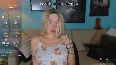 DragonFlya live cam on Cam4