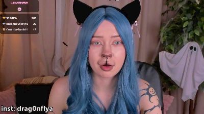 DragonFlya live cam on Cam4
