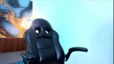 DrakeFox live cam on Cam4