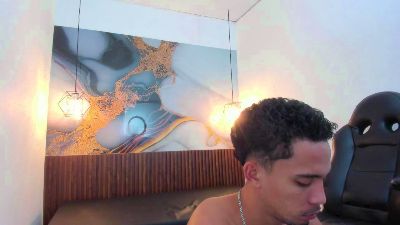 DrakeFox live cam on Cam4