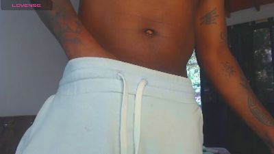 Drake_Nassir4 live cam on Cam4