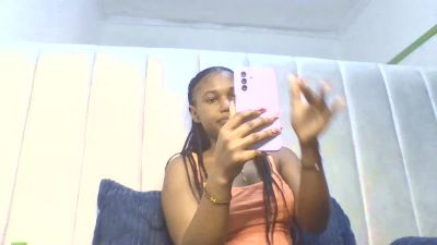 Dreamebony2 live cam on Cam4