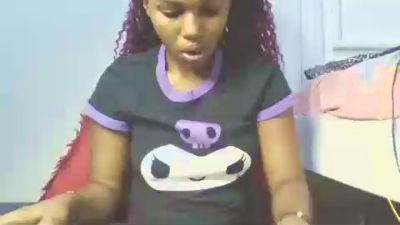 Dreamebony2 live cam on Cam4