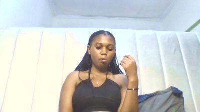 Dreamebony2 live cam on Cam4