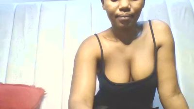 Dreamebony2 live cam on Cam4