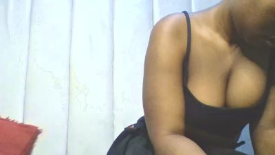 Dreamebony2 live cam on Cam4