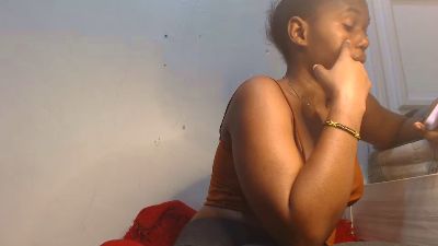 Dreamebony2 live cam on Cam4