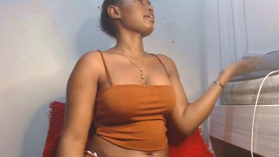 Dreamebony2 live cam on Cam4