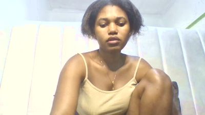 Dreamebony2 live cam on Cam4