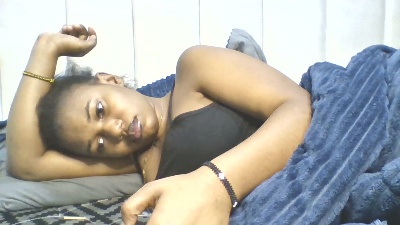 Dreamebony2 live cam on Cam4