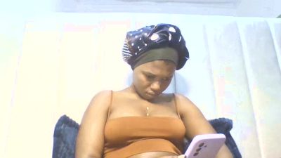 Dreamebony2 live cam on Cam4