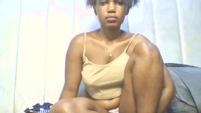Dreamebony2 live cam on Cam4